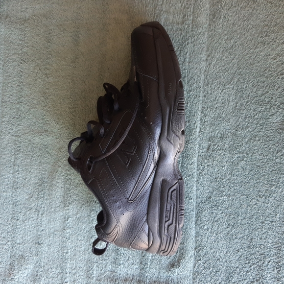 New Balance Runners - Picture 2 of 7